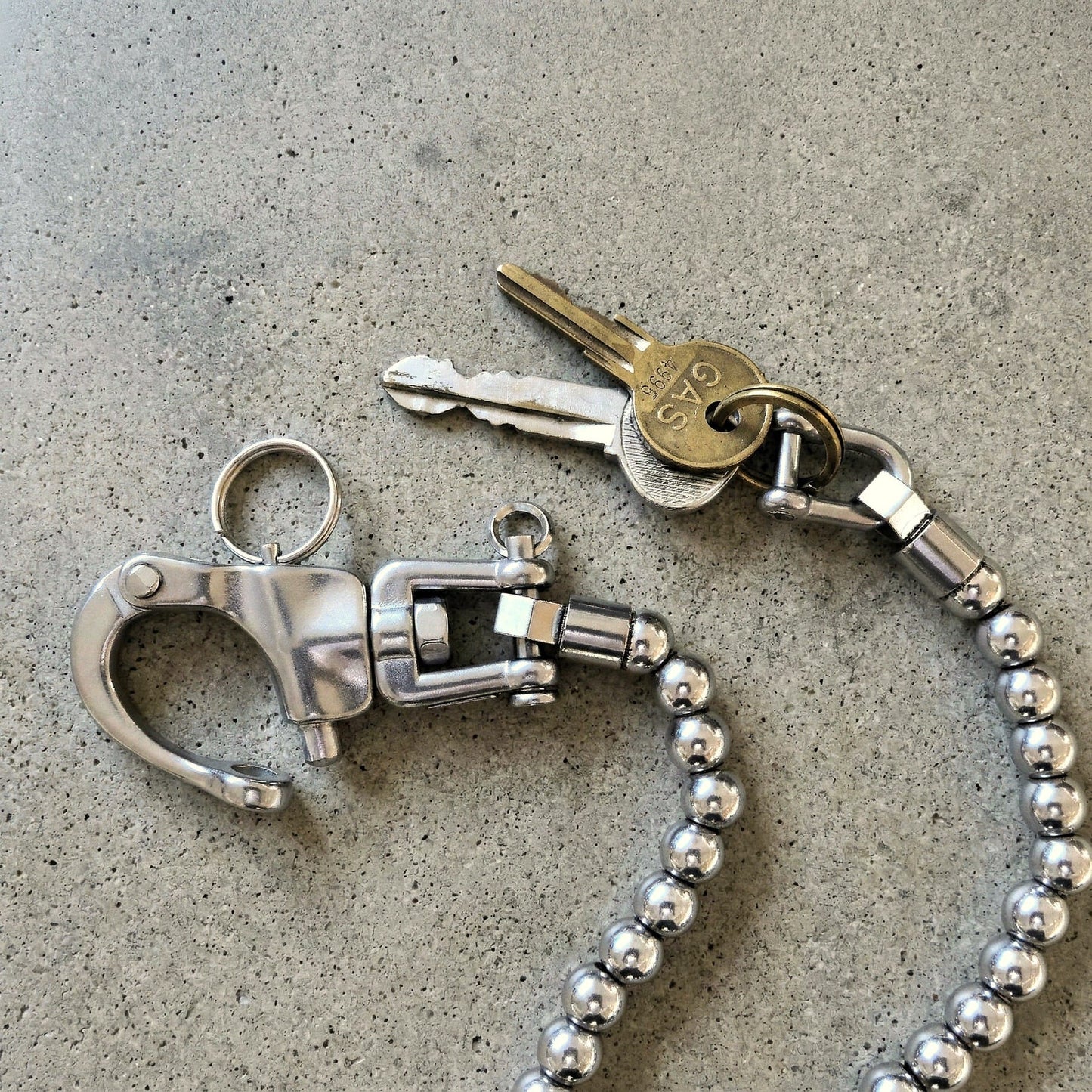 Kugelkette Wallet Chain aus Edelstahl als Schlüsselkette mit Karabiner