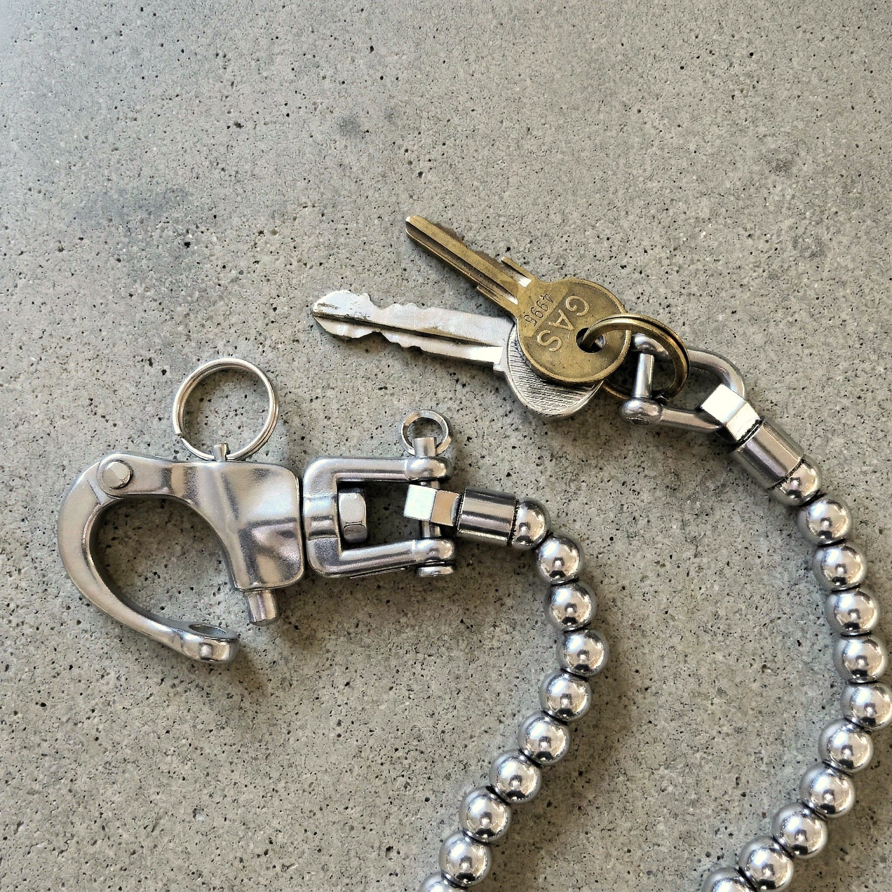 Kugelkette Wallet Chain aus Edelstahl als Schlüsselkette mit Karabiner